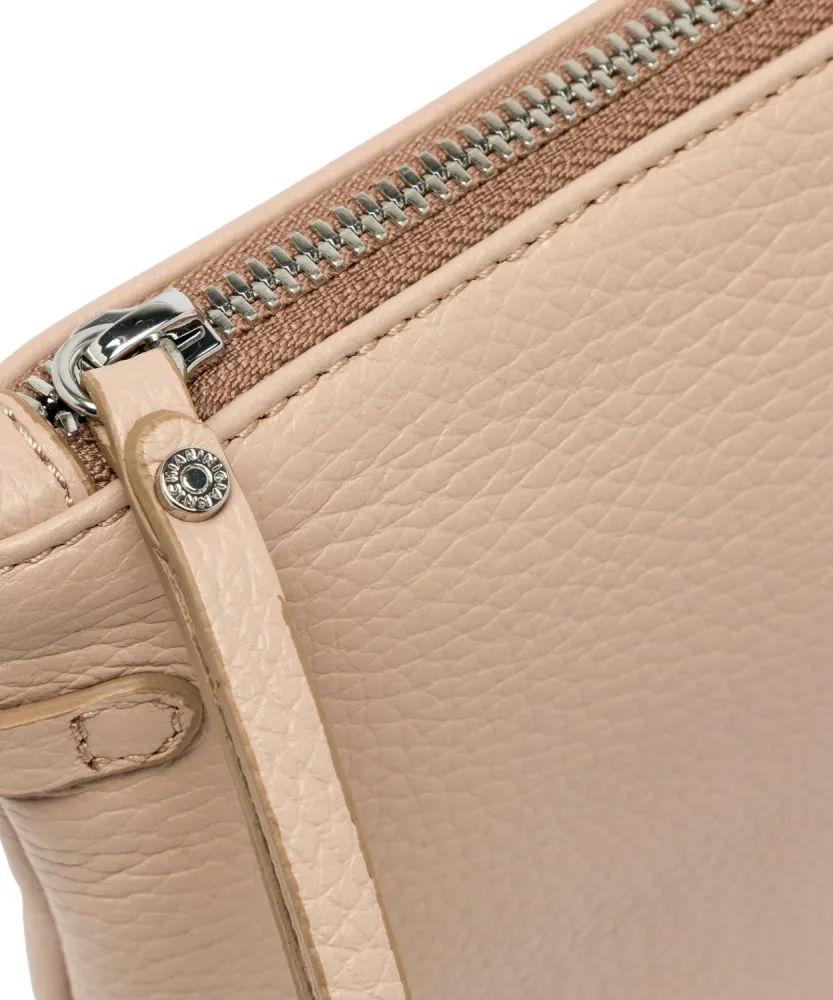 Gianni Chiarini Hermy Hammered Leather Clutch