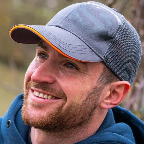 GREY TRUCKER CAP