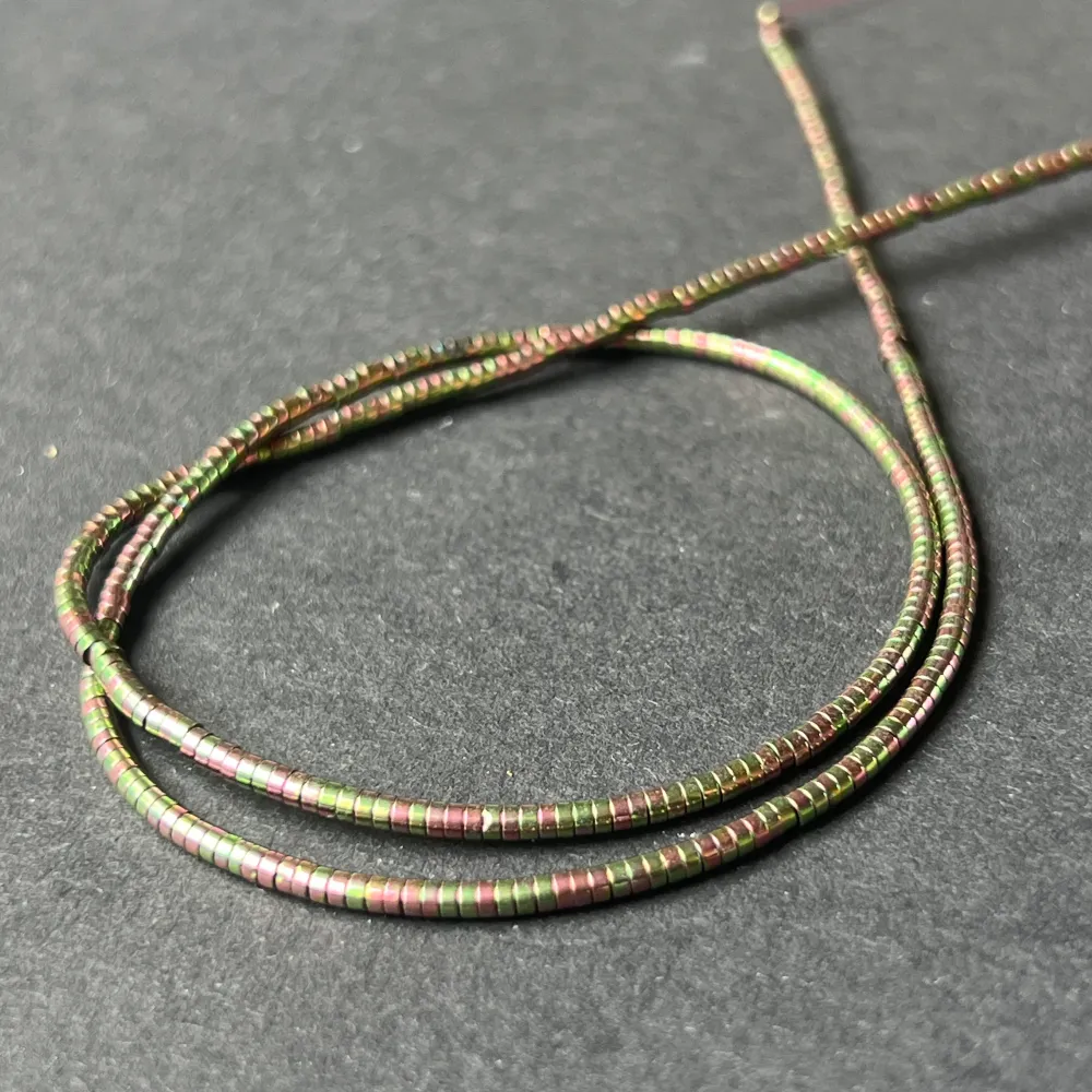 Низ от мъниста полускъпоценни камъни HEMATIT RAINBOW