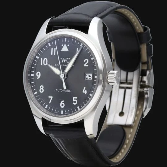 Iwc Пилотски часовник среден размер