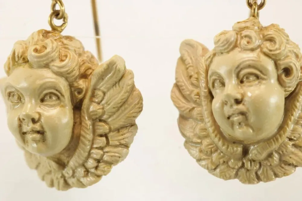 Антични обеци Lava Cameo