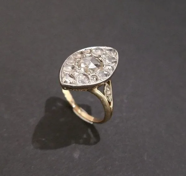 Диамантен пръстен Marquise в злато и Платина