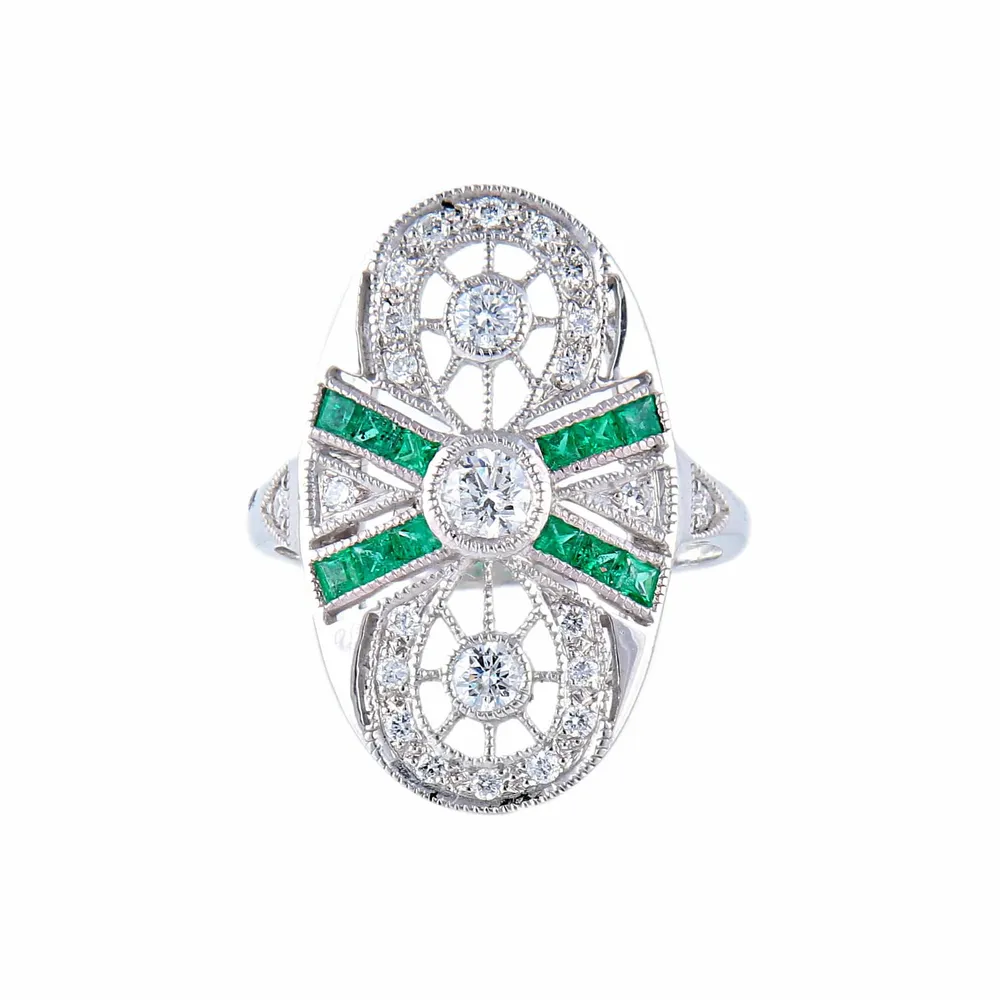 Диамантен пръстен Marquise Emerald