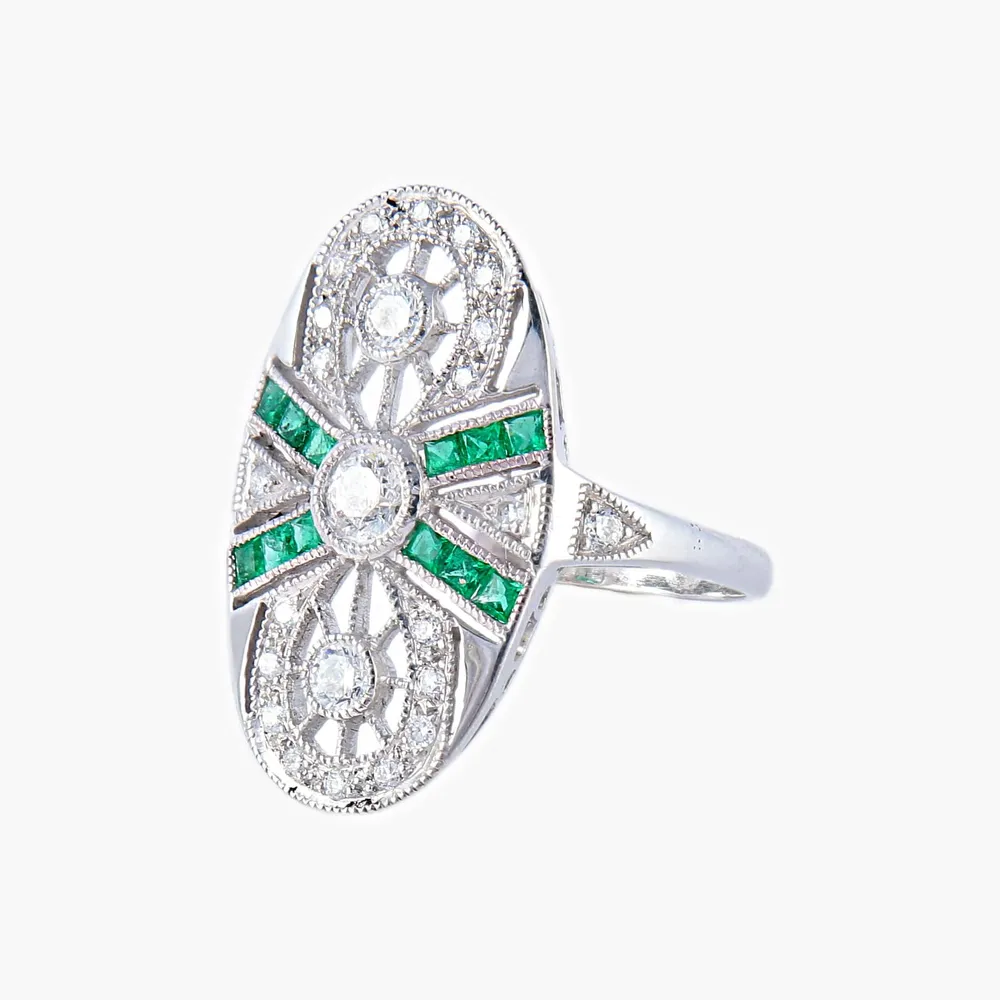 Диамантен пръстен Marquise Emerald