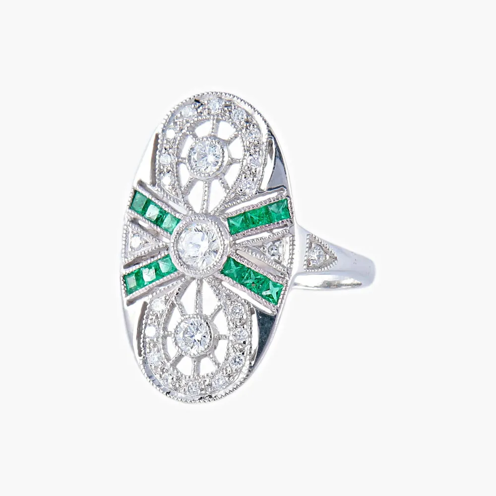 Диамантен пръстен Marquise Emerald