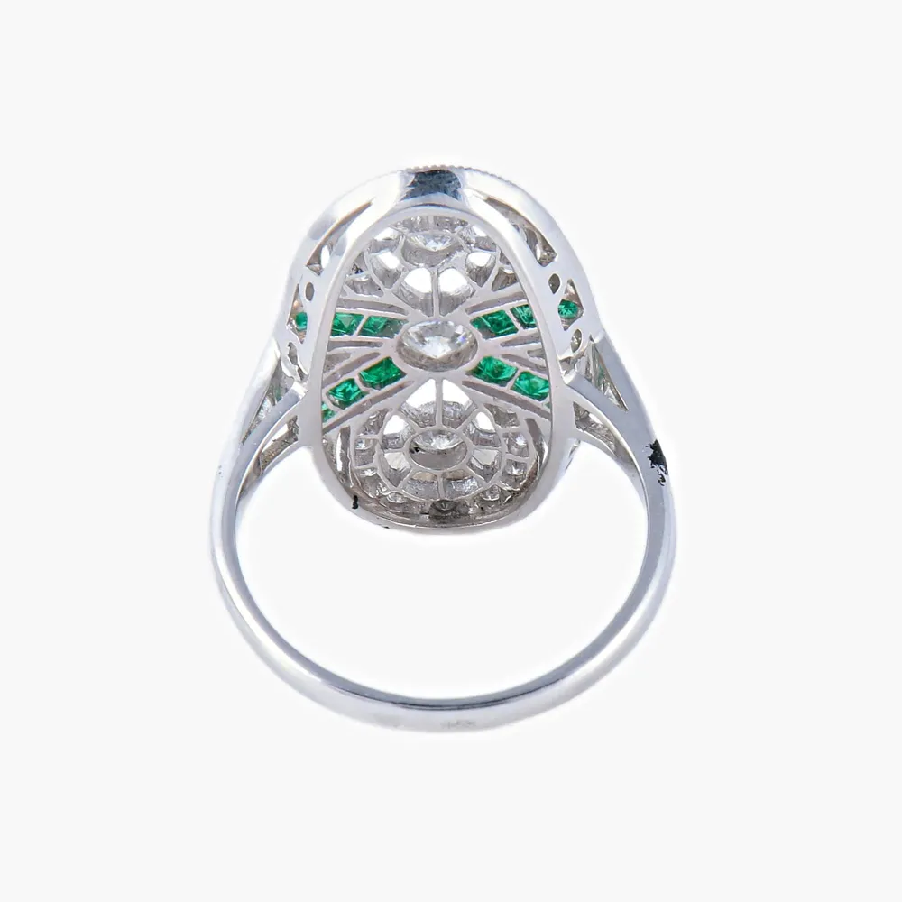 Диамантен пръстен Marquise Emerald