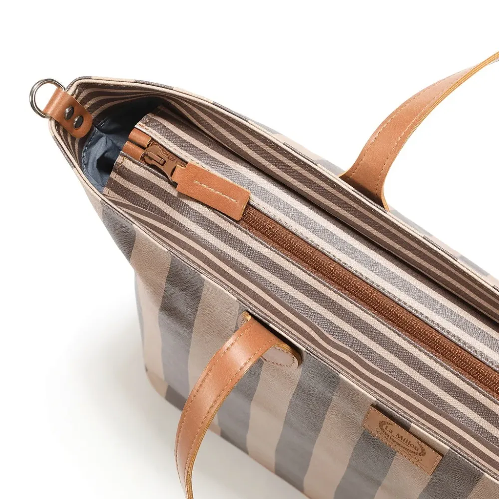La Millou Чанта за новородено Feeria Medium Stripes Brown