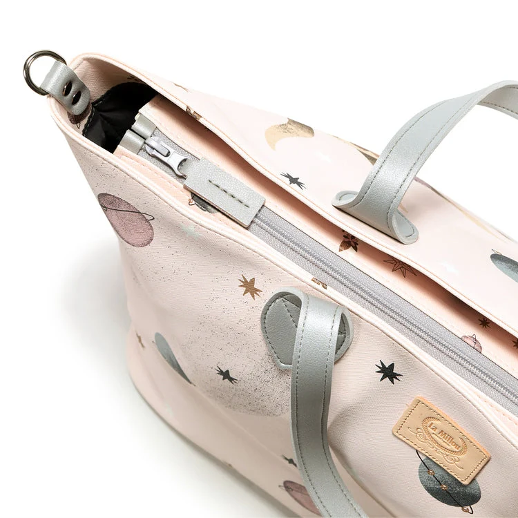 La Millou Mummy Bag Medium от Whatannawears Fly me to Moon Nude