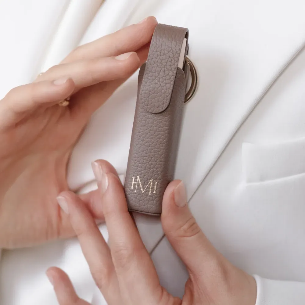 Écrin Couture - Таупе Monika Heiligmann Paris