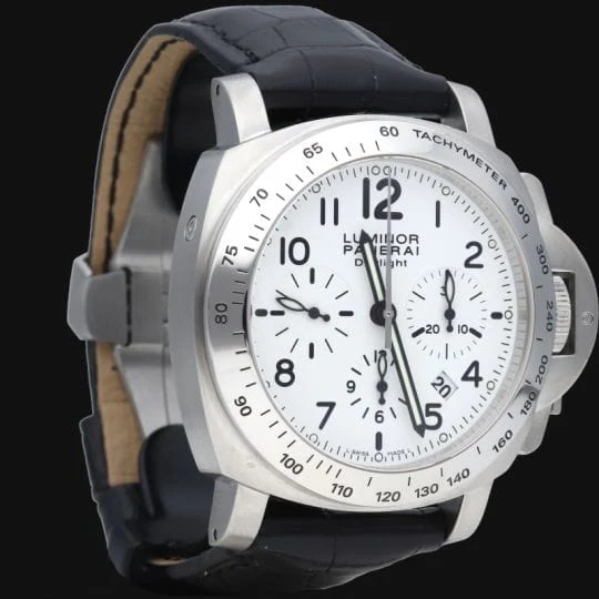 Дневен часовник Panerai Luminor Chrono