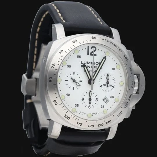 Хронограф Panerai Luminor Daylight