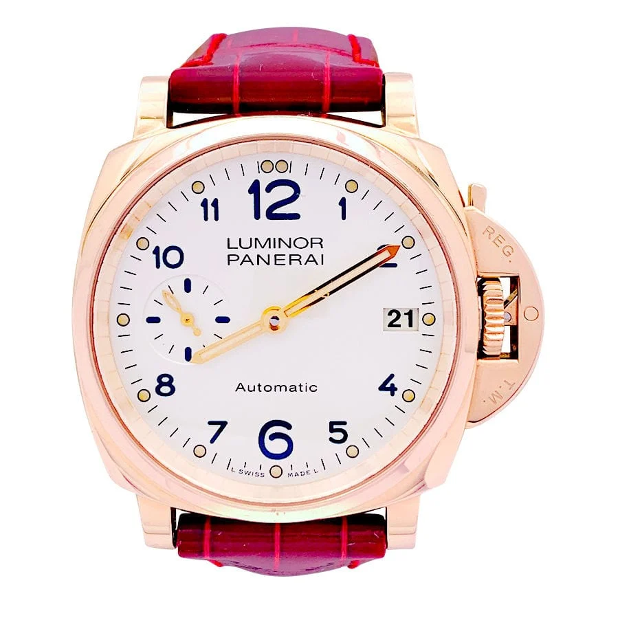 Часовник от розово злато Panerai "Luminor Due".