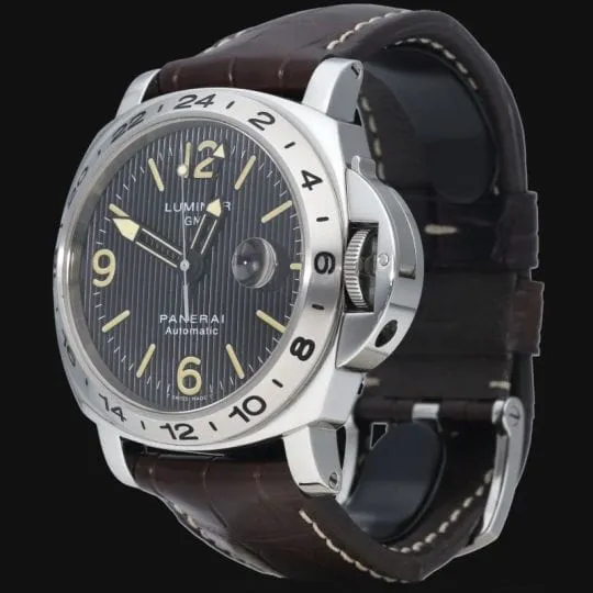 Часовник Panerai Luminor GMT