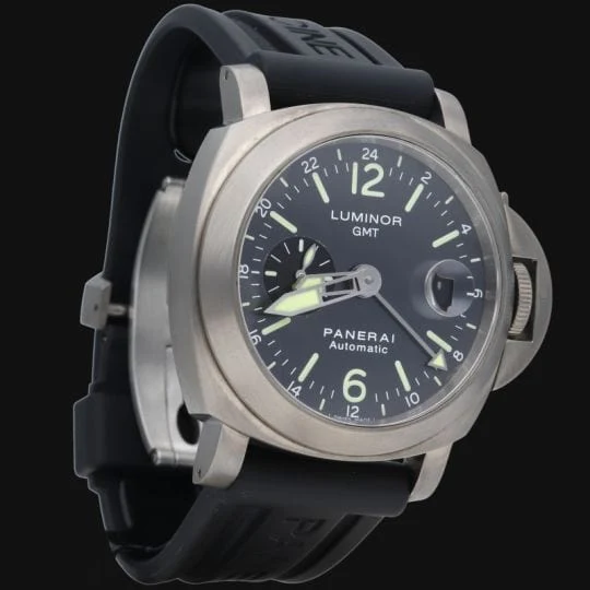 Часовник Panerai Luminor Gmt