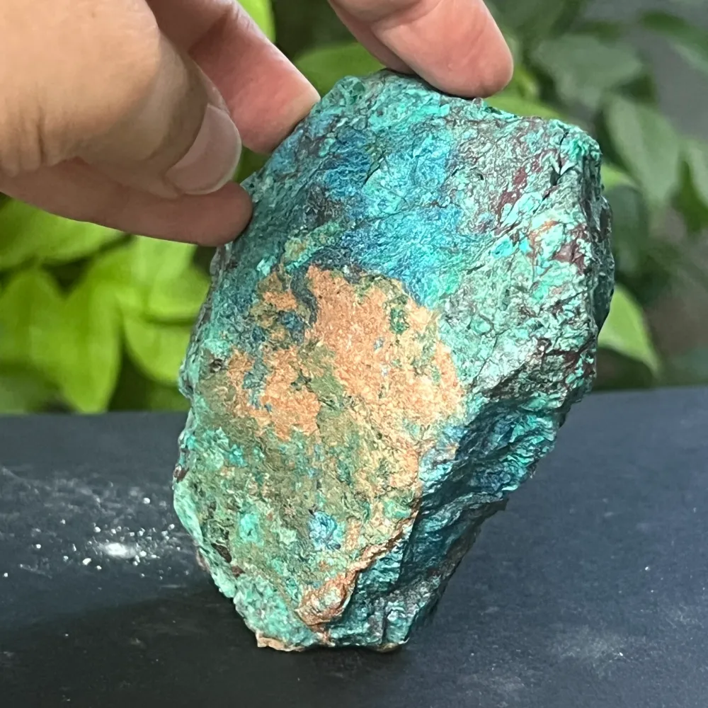 Груба камъка Shattuckite m4