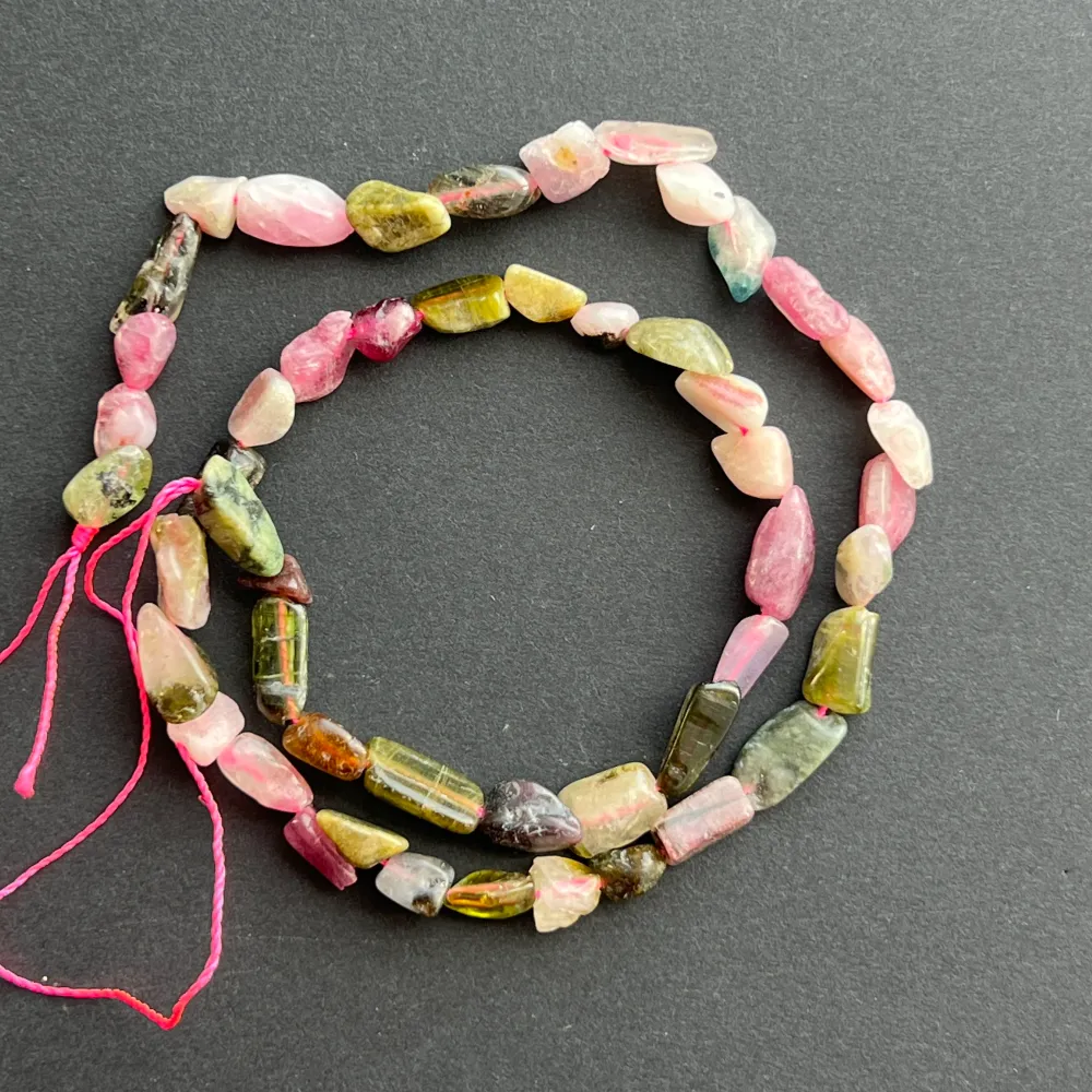 Syrag Semi-Precious мъниста Груби валцувани камъни ТУРМАЛИН РОЗОВА СМЕС