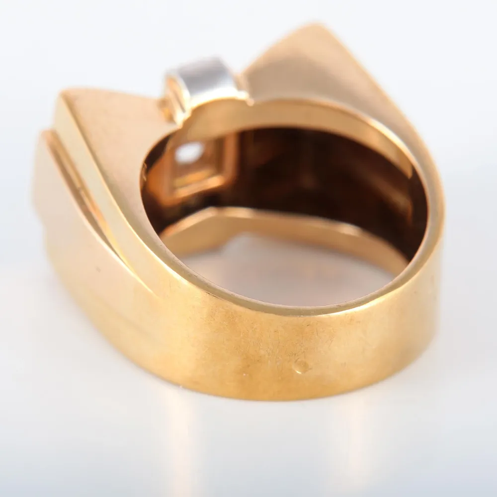 Пръстен Tank Модел Diamonds Knot от жълто злато