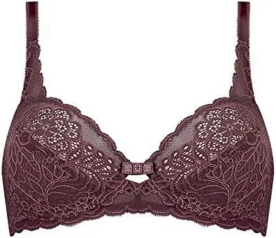 Сутиен с банели и изискана дантела Triumph Amourette Spotlight W X