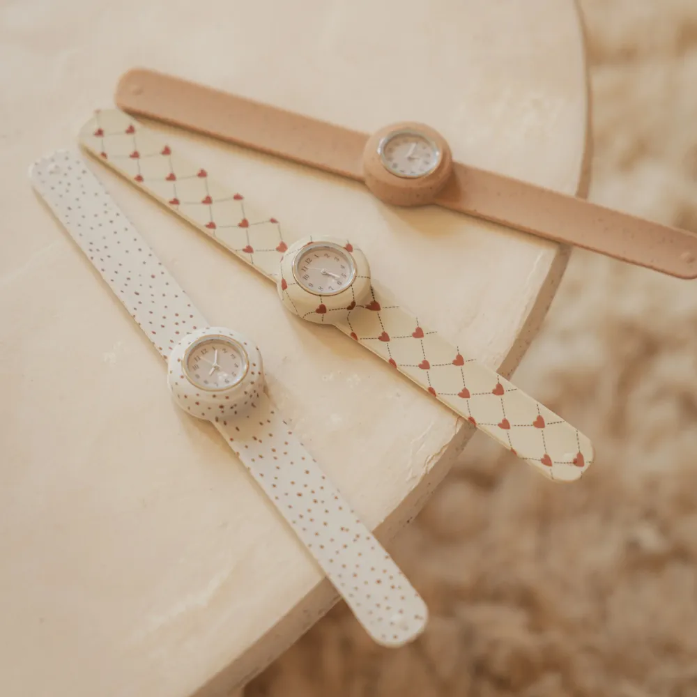 Mrs Ertha Детски часовник на Unique Dots